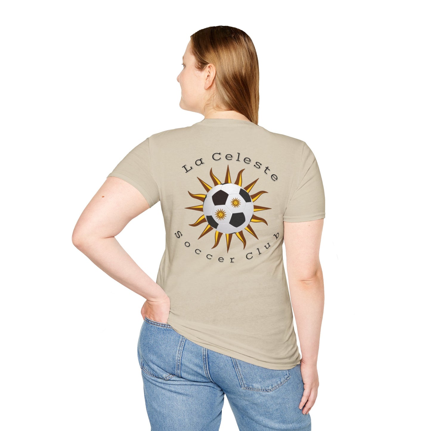 La Celeste S.C Más que un Club, Una Familia - Unisex Softstyle T-Shirt