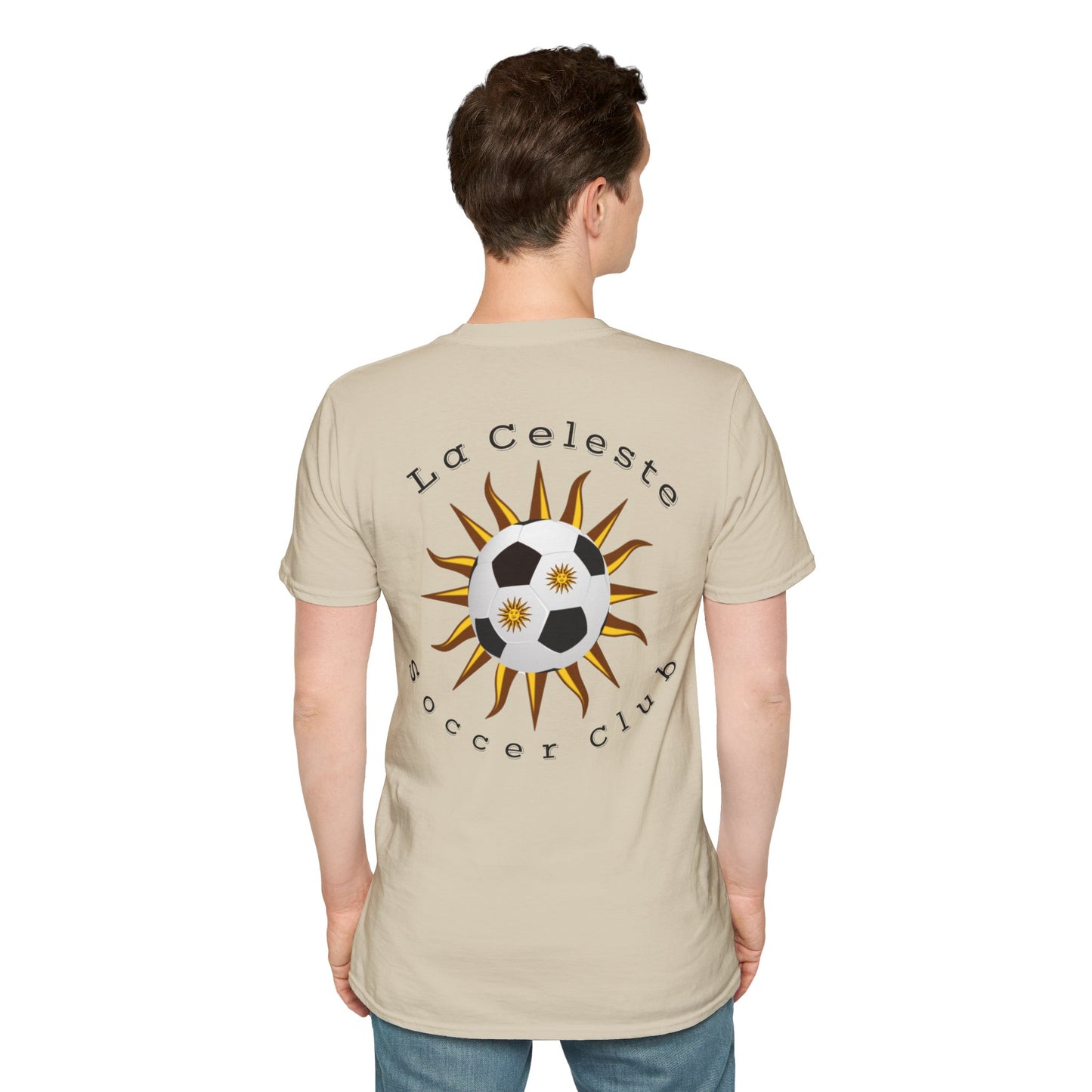 La Celeste S.C Más que un Club, Una Familia - Unisex Softstyle T-Shirt
