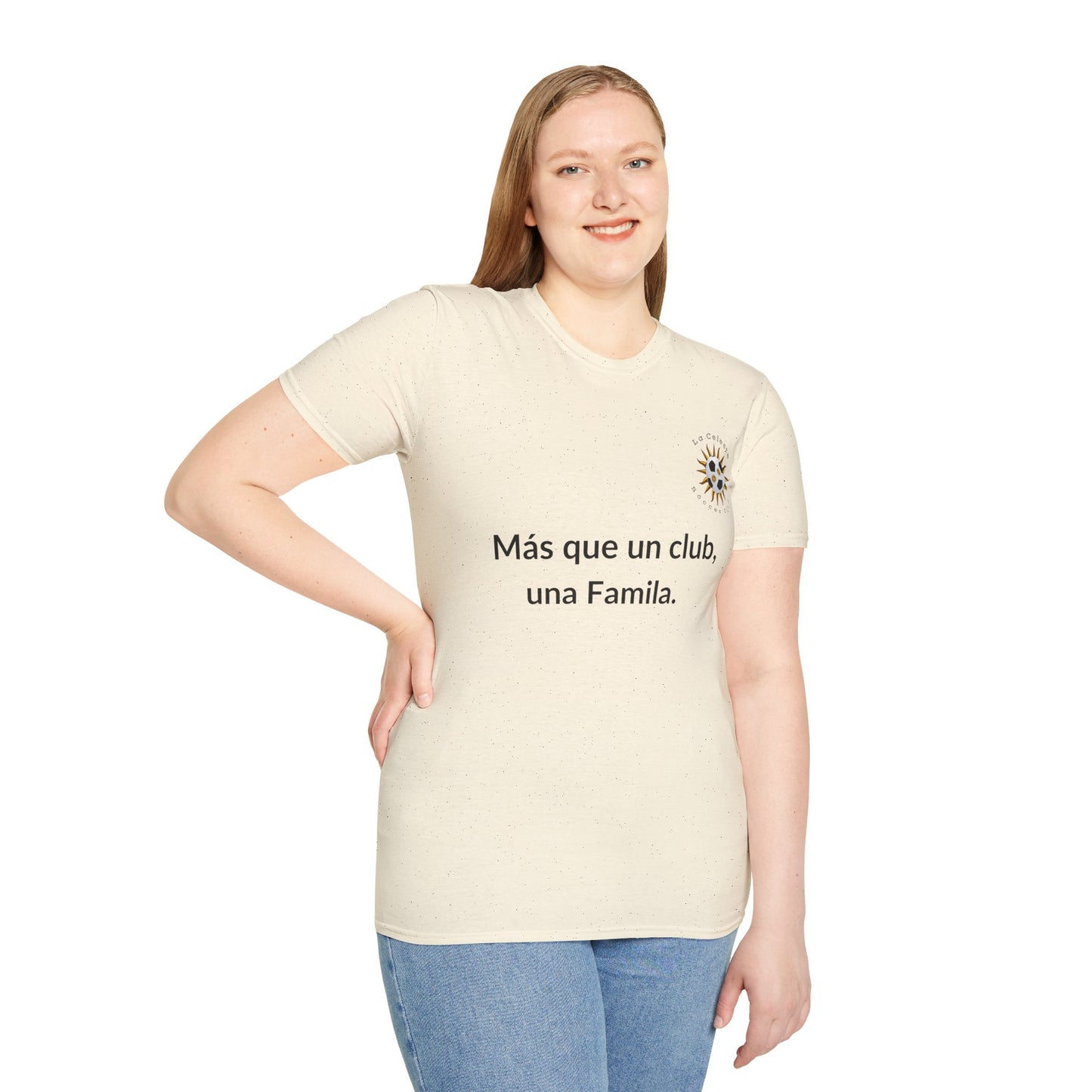 La Celeste S.C Más que un Club, Una Familia - Unisex Softstyle T-Shirt